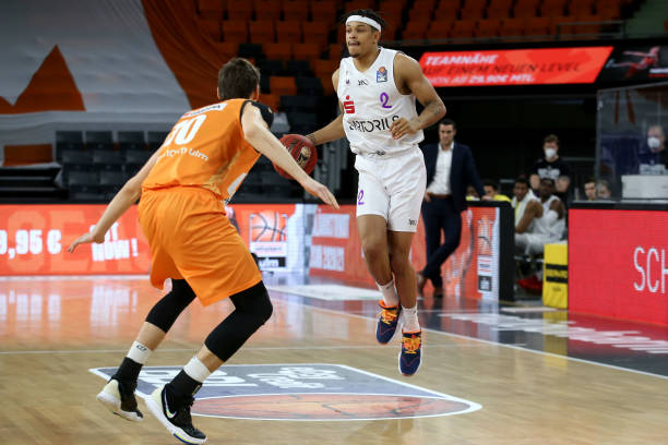 现让他们回 现让他们回