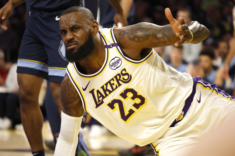 而替补席上 而替补席上