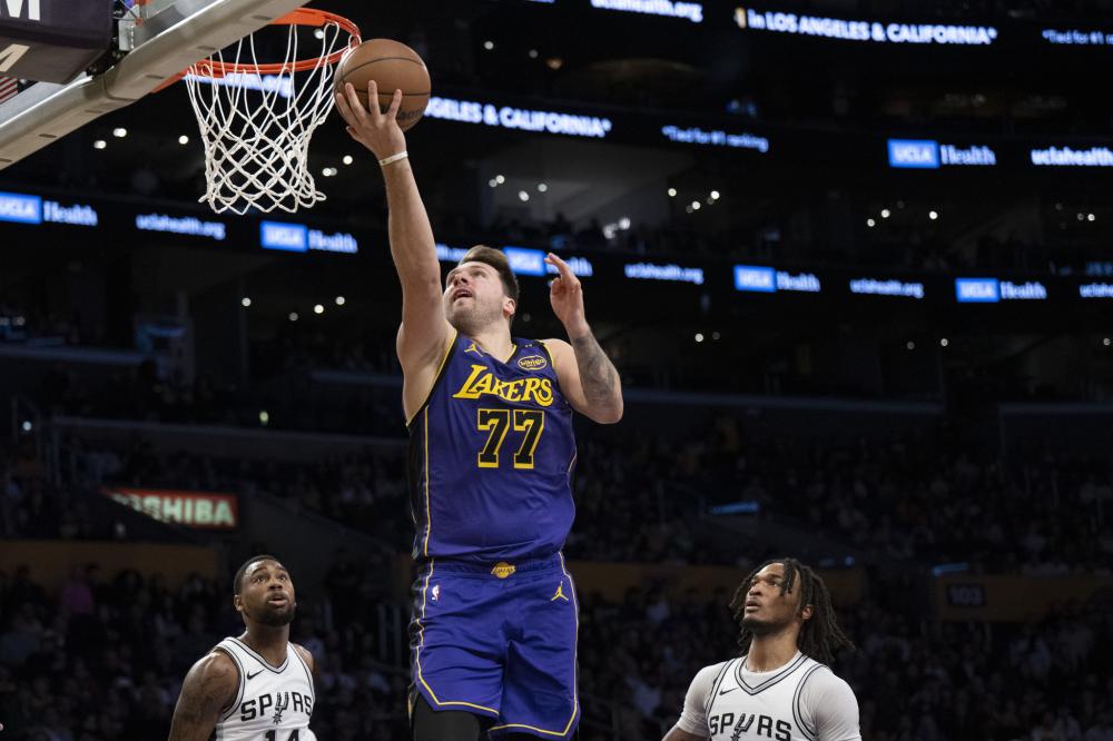 许多球队在 许多球队在